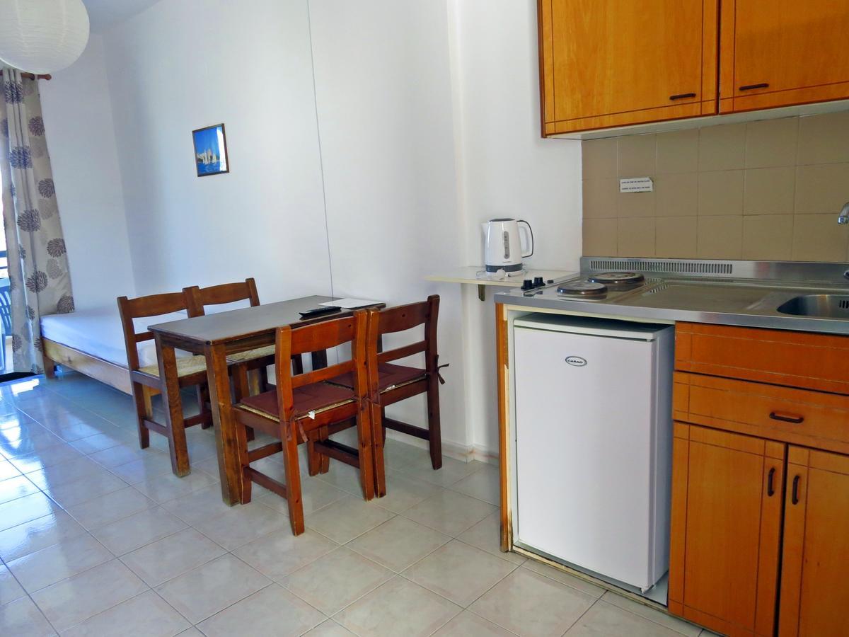 Debby Apartments 이알리소스 외부 사진